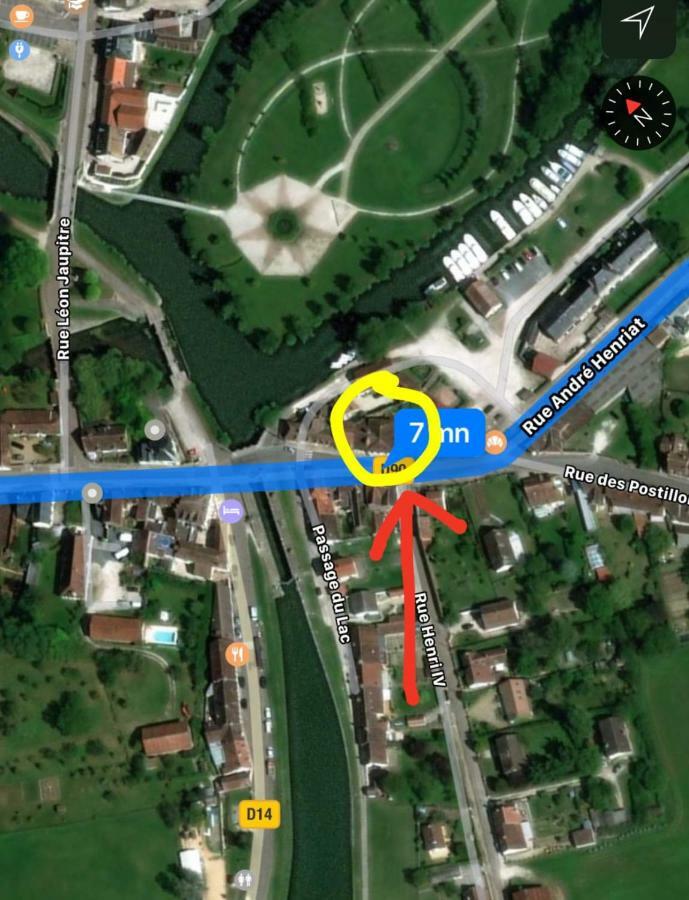 Les Lodges Du Canal Vue Sur Le Canal Rogny Ngoại thất bức ảnh